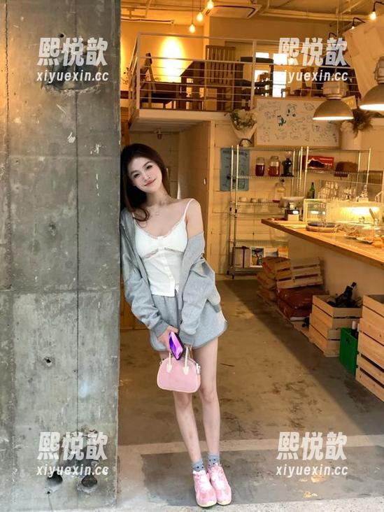 最新Seoyool (서율)女仆套图发布，快来发现她每个细节的精致与美丽！